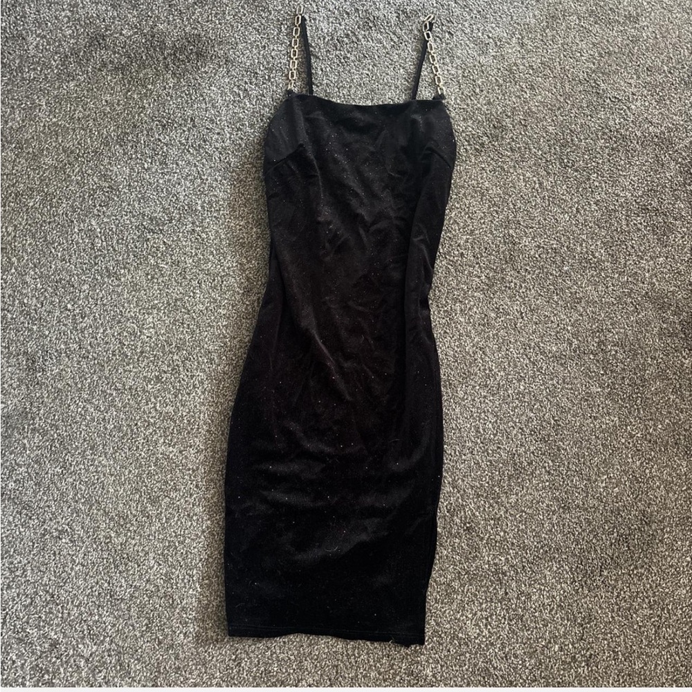 Elegant Black Dress with Chain Straps